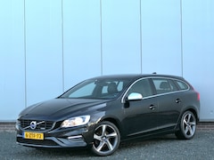 Volvo V60 - T3 R-Design Navi / Bluetooth / Trekhaak / Sportstoelen