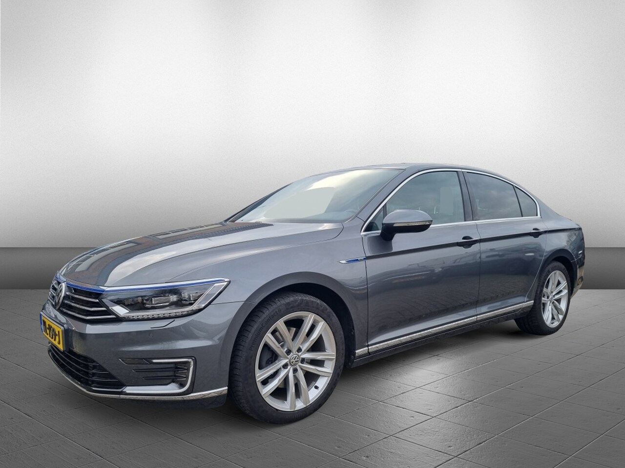 Volkswagen Passat - digitaal instrumentenpaneel 1.4 TSI GTE Highline - AutoWereld.nl