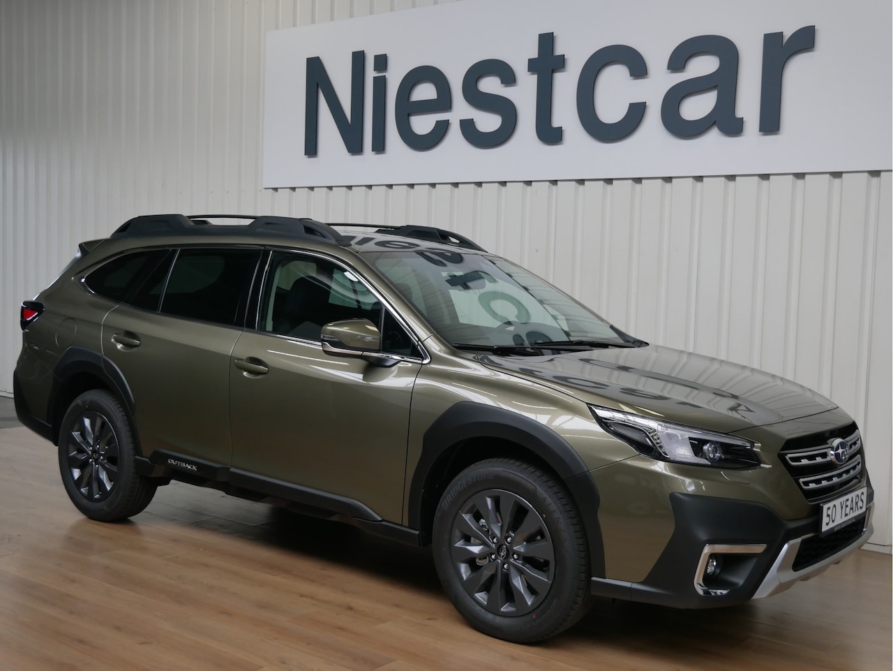 Subaru Outback - 2.5i 50Yr Edition Eye-Sight / Navigatie / Apple Carplay en android auto - AutoWereld.nl