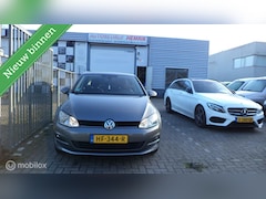 Volkswagen Golf - 1.6 TDI Highline BlueMotion