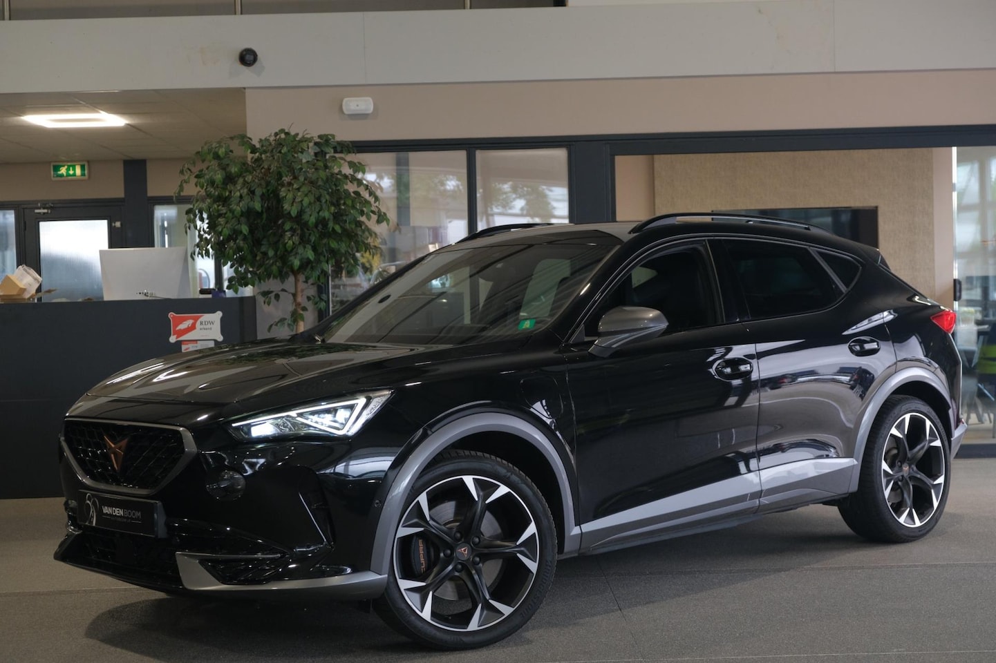 CUPRA Formentor - 1.4 e-Hybrid VZ 245PK Trekhaak Sportstuur - AutoWereld.nl