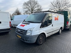 Ford Transit - 300M 2.2 TDCI HD airco 6 versnellingen brandstof pomp kapot 2008