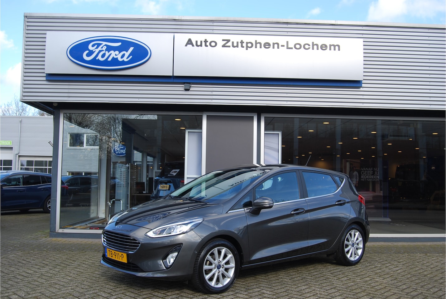 Ford Fiesta - 1.0 EcoBoost Titanium 100PK | TREKHAAK | STOEL-STUUR VERWARMING | NAVI | CRUISE | CLIMATE - AutoWereld.nl