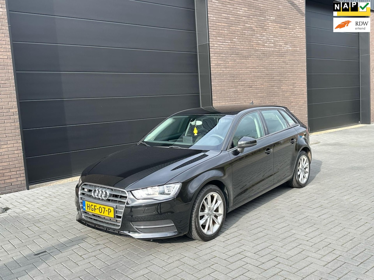 Audi A3 Sportback - 1.4 TFSI CoD Ambition Pro Line plus 1.4 TFSI CoD Ambition Pro Line plus - AutoWereld.nl