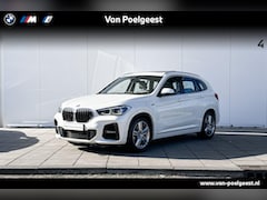 BMW X1 - xDrive25e M-Sport / Panoramadak / Head Up / Driving Assistant Plus / Achteruitrijcamera /