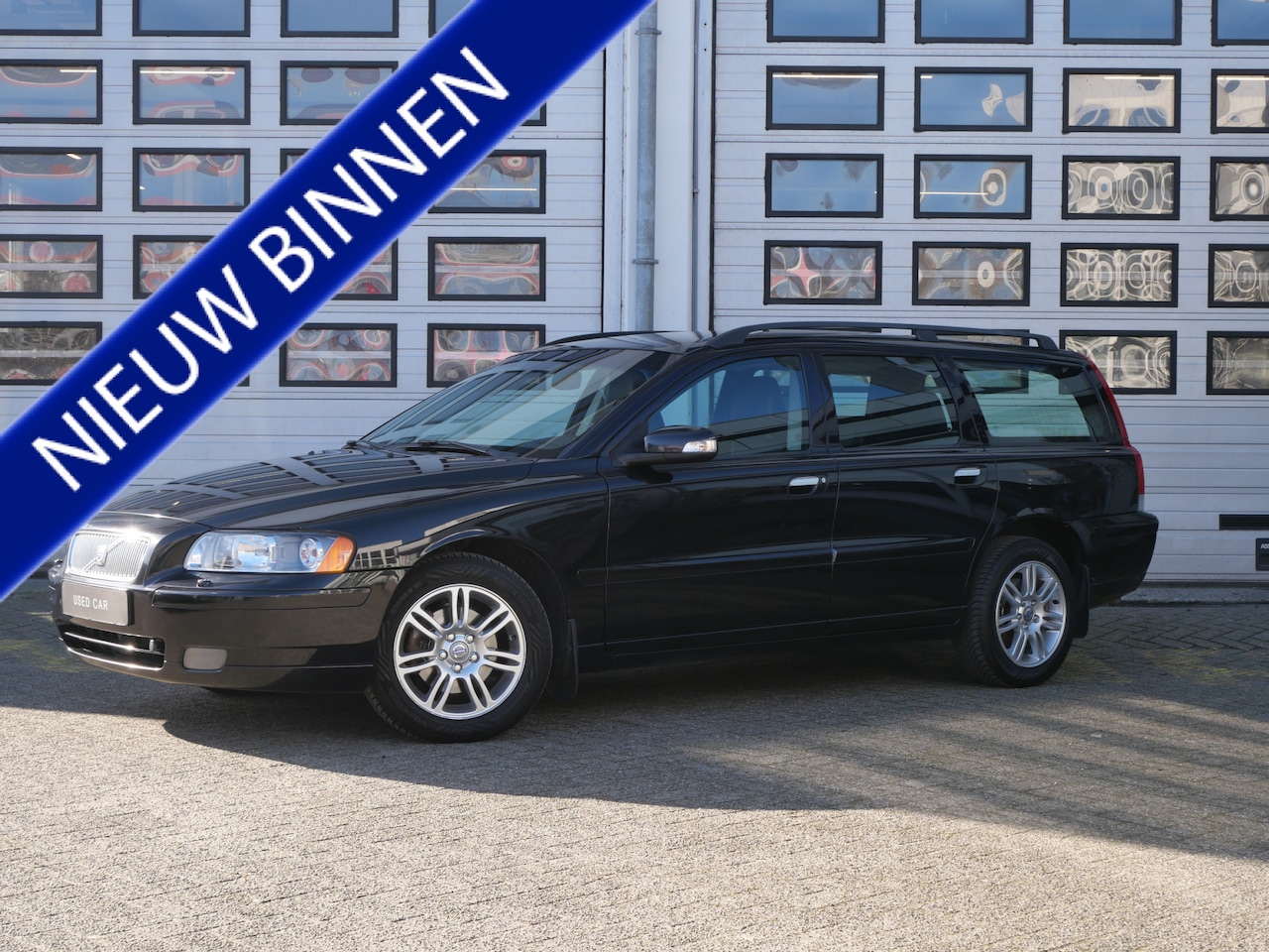 Volvo V70 - 2.4 170PK | All season | Stoelverwarming - AutoWereld.nl