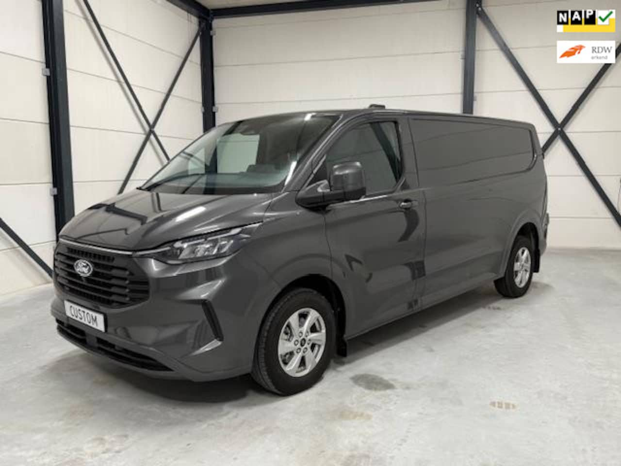 Ford Transit Custom - 300 2.0 TDCI L2H1 Limited 136 Pk Automaat BPM-Vrij. Fabrieksgarantie tot 30-04-2026 - AutoWereld.nl