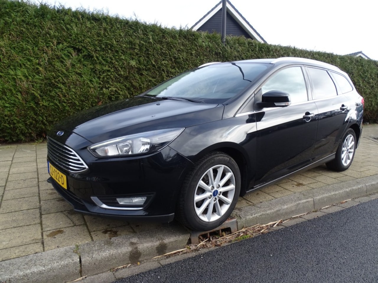 Ford Focus - 1.0 TITANIUM-Navi-Cruise-Pdc-Clima-Media-Blth-Usb - AutoWereld.nl