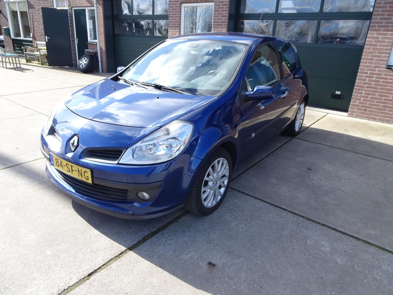 Renault Clio - 1.6-16V Initiale 1.6-16V Initiale - AutoWereld.nl