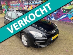 Hyundai i30 CW - 1.4i i-Drive Cool zeer mooie auto geheel van a tot z onderhouden airco goeie km stand 175.