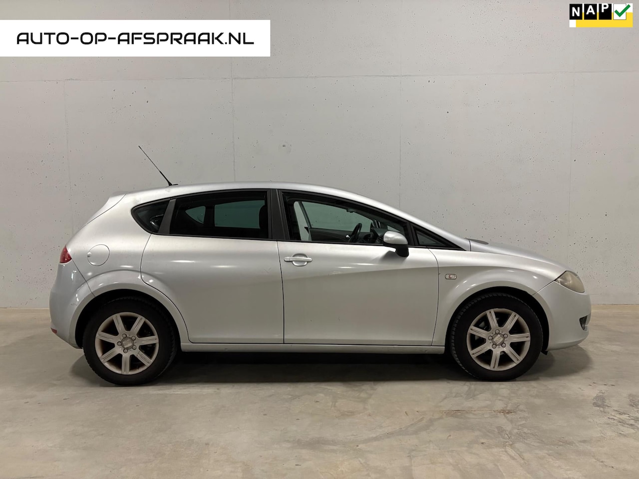 Seat Leon - 1.6 Businessline Clima Cruise APK t/m 2026 PDC - AutoWereld.nl