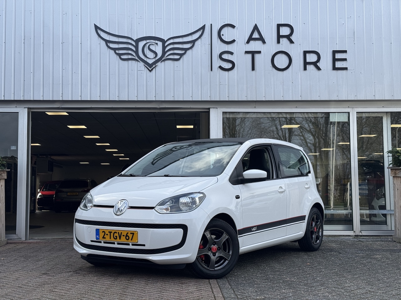 Volkswagen Up! - 1.0 move up! BlueMotion |AIRCO|5DRS|NAP|STRIPING|LM VELGEN - AutoWereld.nl