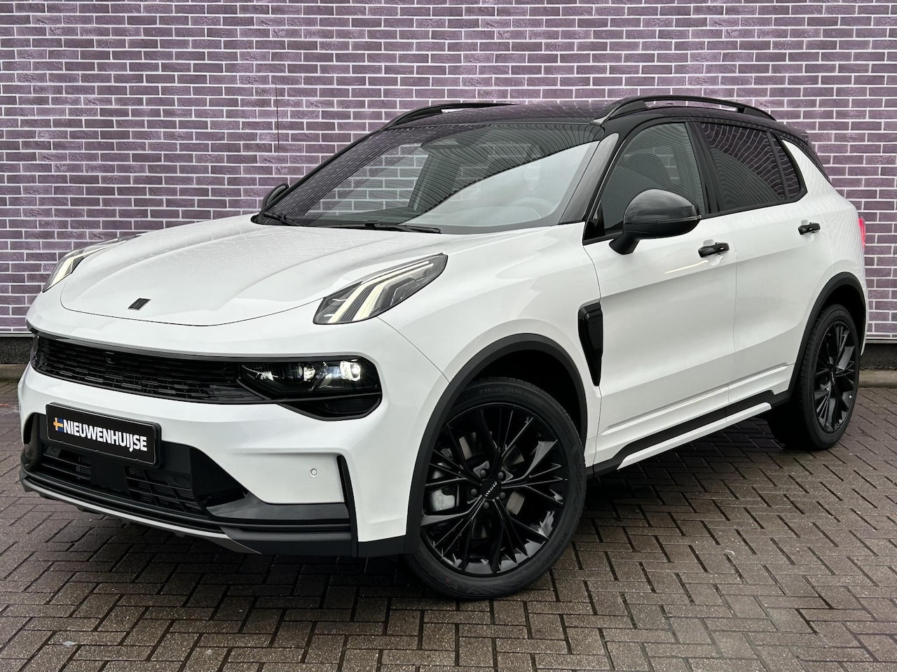 Lynk & Co 01 - PHEV More UIT VOORRAAD LEVERBAAR | NIEUW MODEL 2025 | Chrystal White - AutoWereld.nl