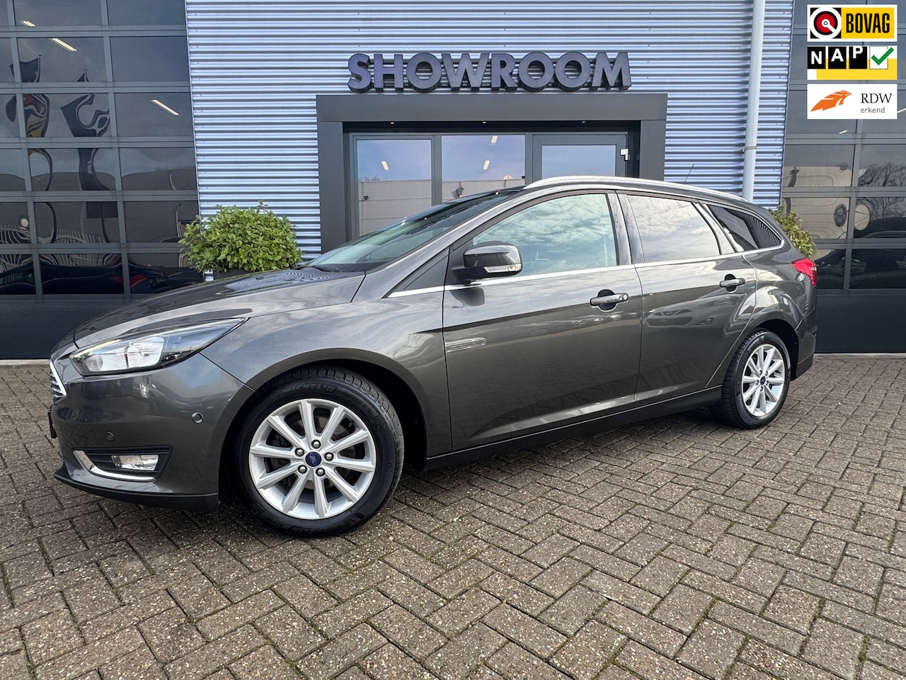 Ford Focus Wagon - 1.0 Titanium Automaat Apple carplay Stoelv. Clima - AutoWereld.nl