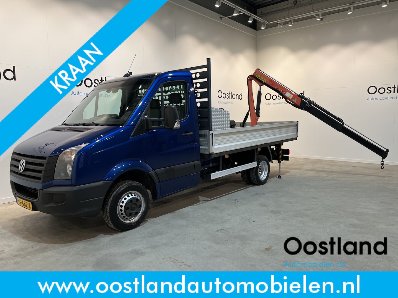 Volkswagen Crafter - 50 2.0 TDI L2 140 PK Open Laadbak / Palfinger PC2700 Kraan / Airco / Trekhaak 3000 KG / Cr - AutoWereld.nl