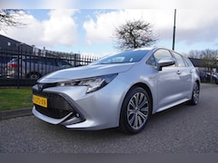 Toyota Corolla Touring Sports - 1.8 Hybrid 122pk CVT First Edition Trekhaak Navigatie