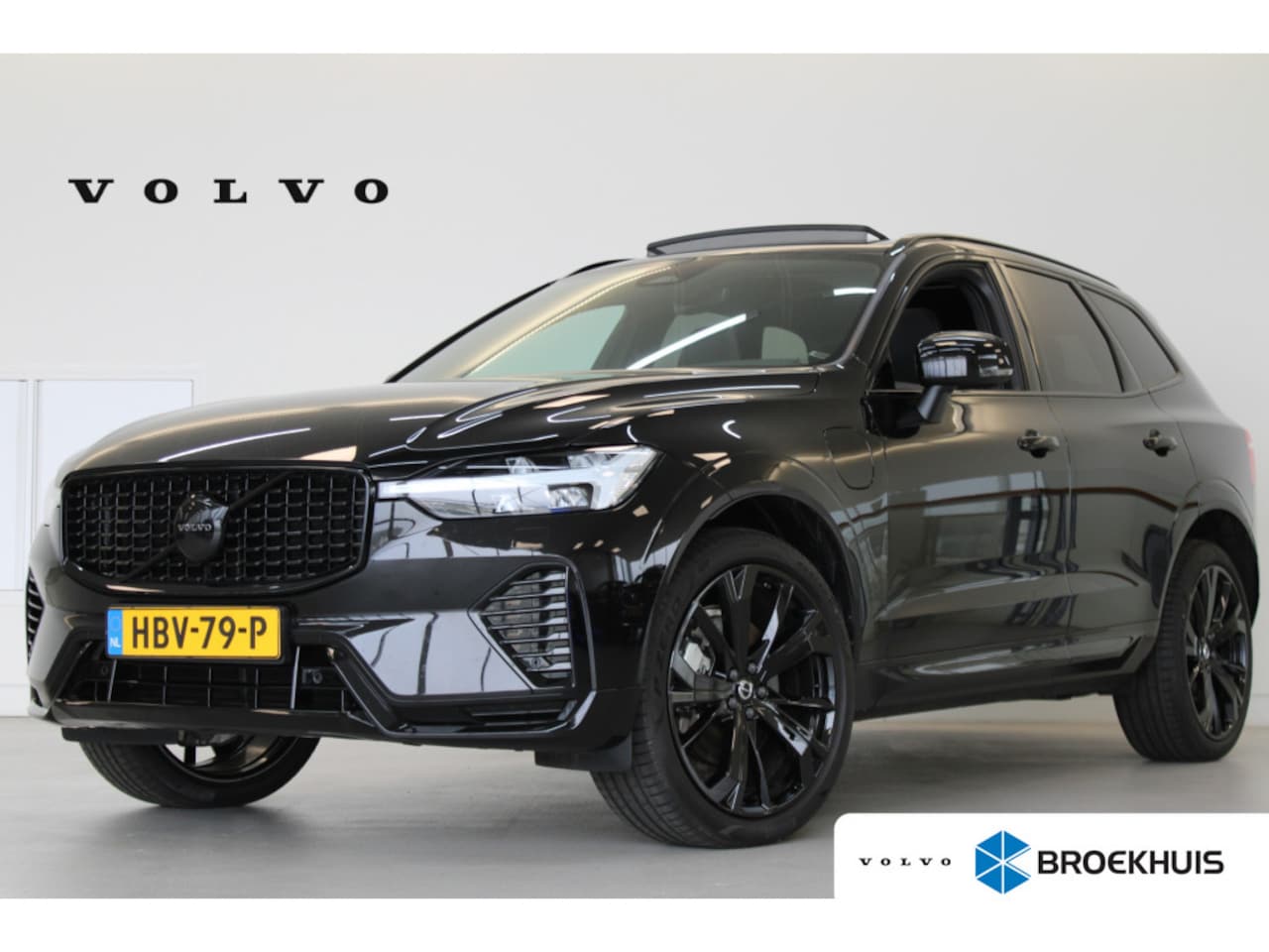 Volvo XC60 - T8 455PK AWD Ultra Black Edition | HUD | HK Audio | Leder dash | Adapt LED | Getint Glas | - AutoWereld.nl