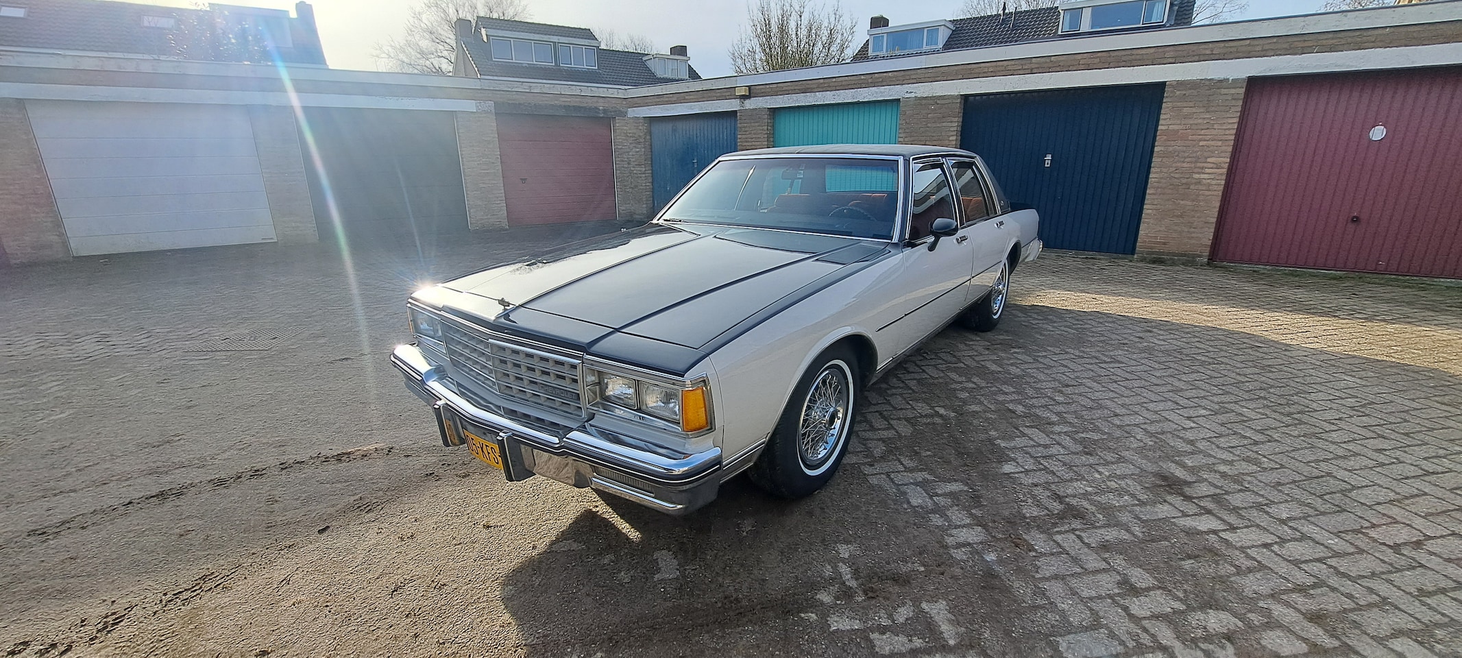 Chevrolet Caprice - 5.0 Classic Sedan V8 - AutoWereld.nl