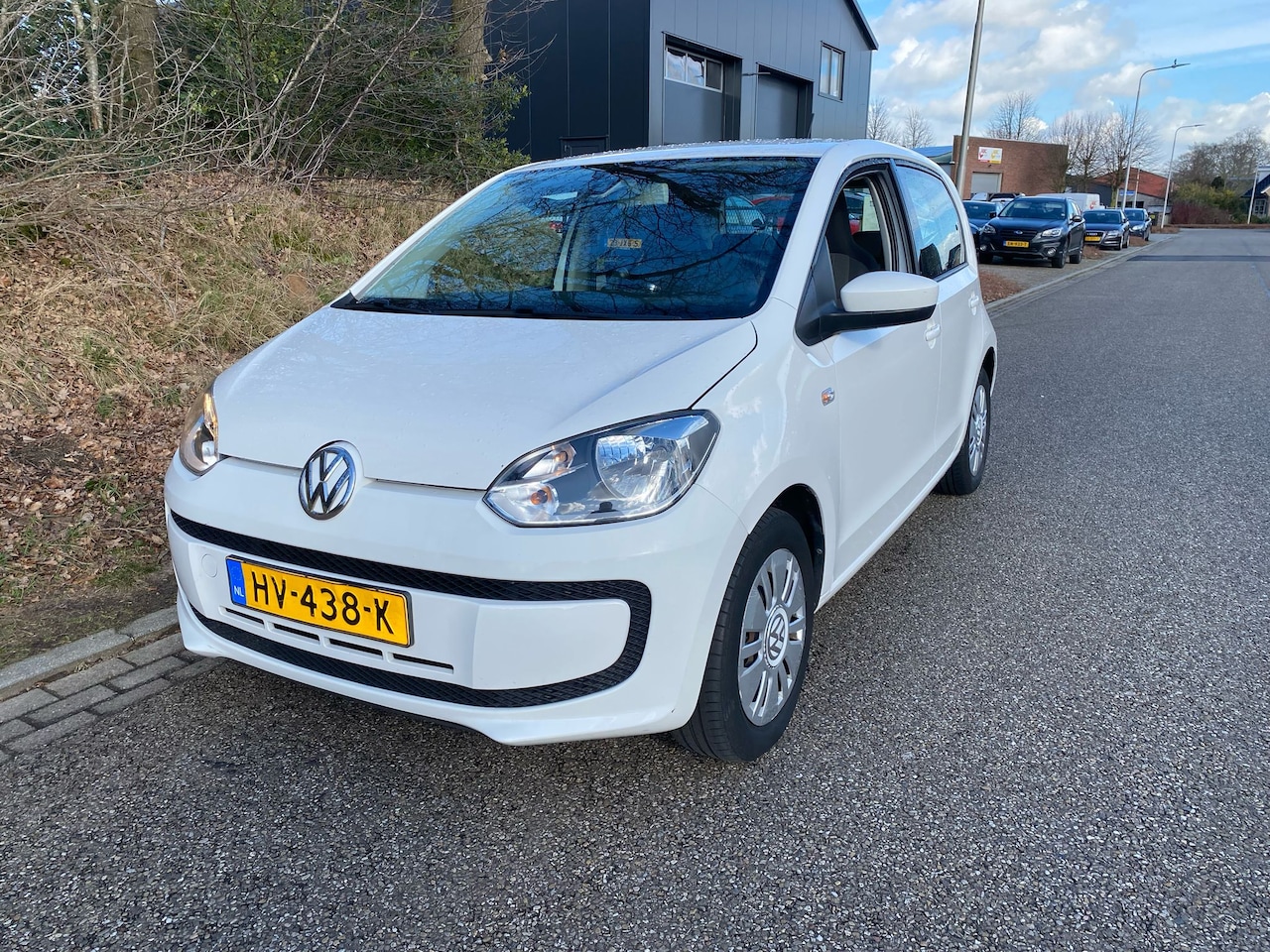 Volkswagen Up! - 1.0 move up! BlueMotion - AutoWereld.nl