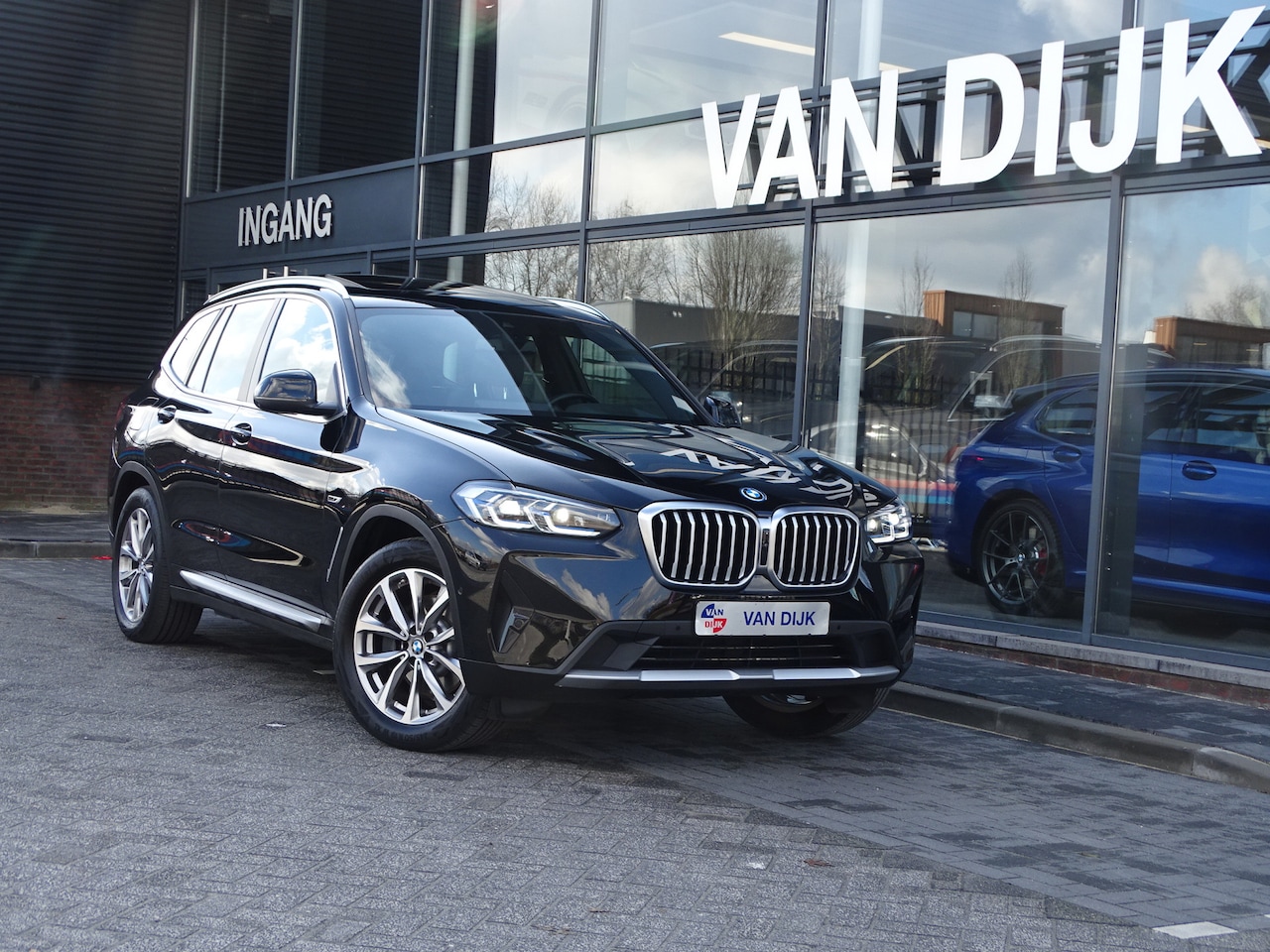 BMW X3 - xDrive30e High Exe. Pano.Dak Elek.Trekhaak Elek.Stoelen Laser Head-up Driv.Ass. HiFi Nav.P - AutoWereld.nl