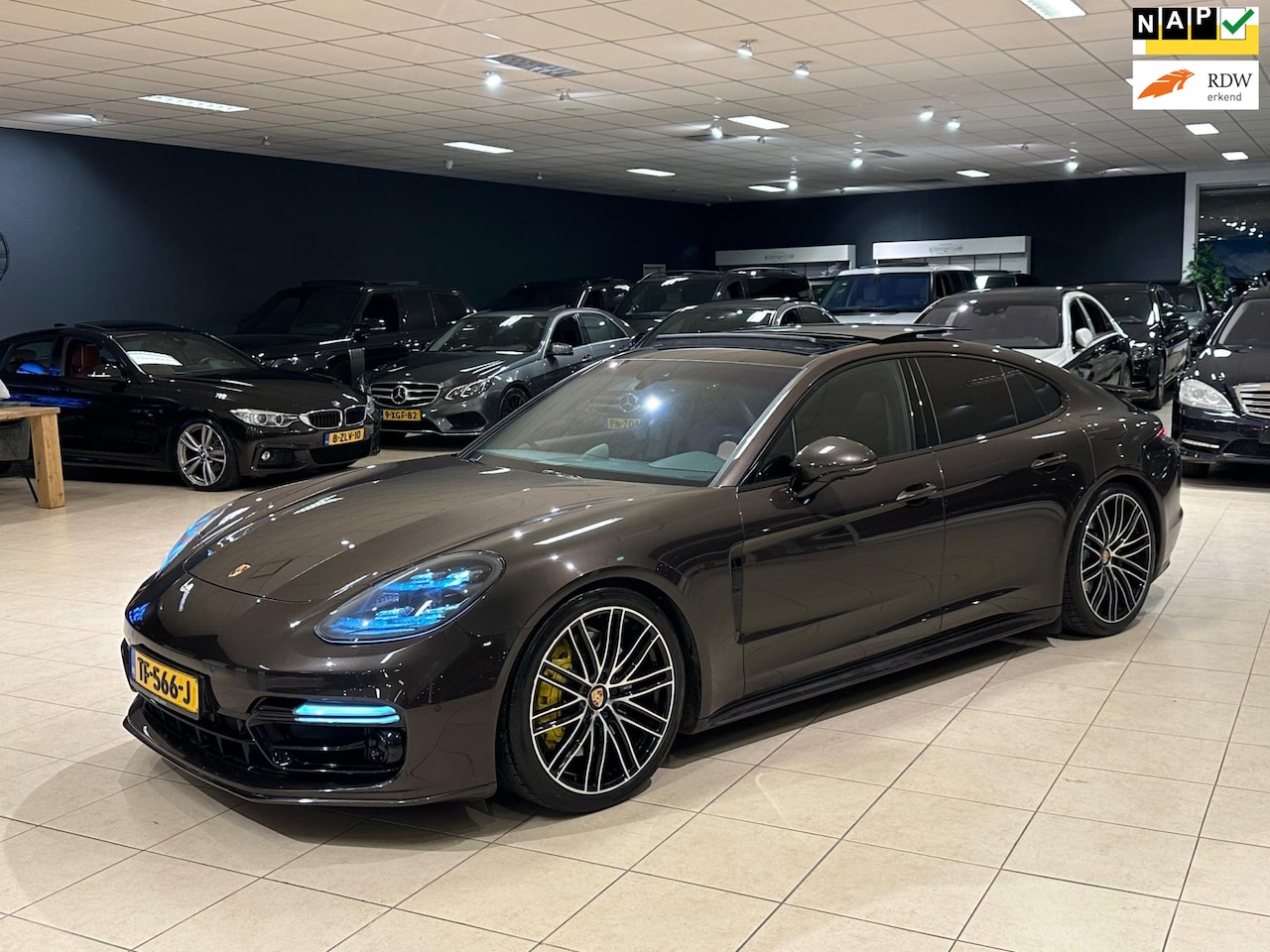 Porsche Panamera - 2.9 4 E-Hybrid SPORT DESIGN NAP PANO VOLL - AutoWereld.nl