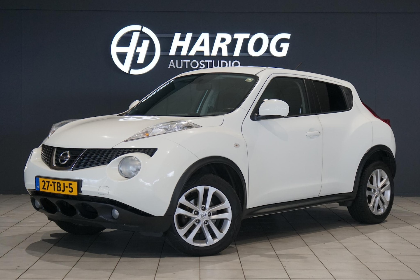 Nissan Juke - 1.6 AUTOMAAT DEFECT + TREKHAAK / CLIMATE / CRUISE CONTROL - AutoWereld.nl