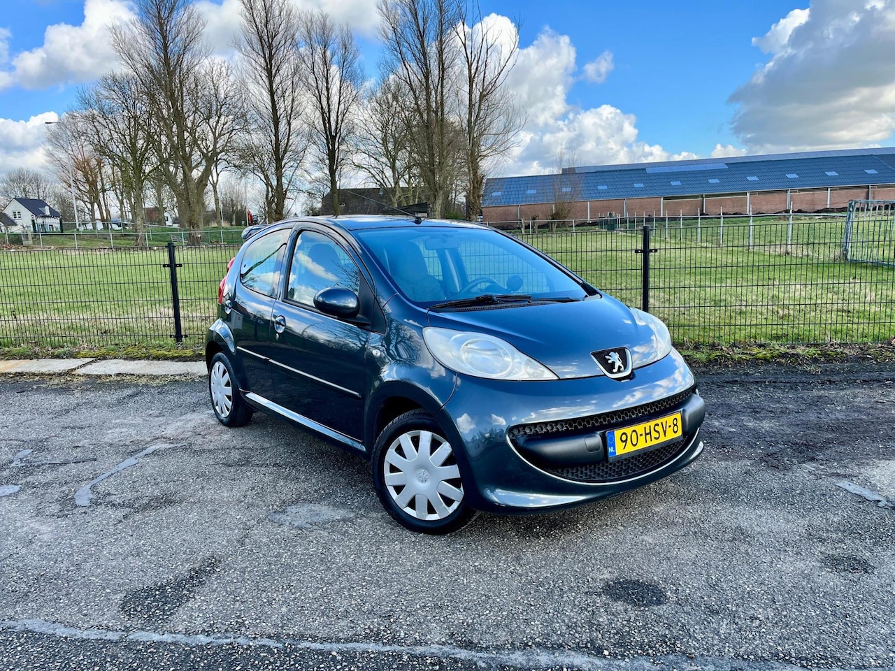 Peugeot 107 - 1.0-12V XR / 68pk / Elektrische ramen / - AutoWereld.nl