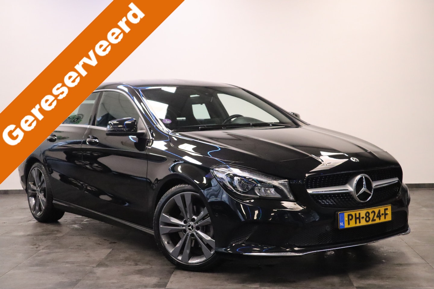 Mercedes-Benz CLA-klasse Shooting Brake - 180 Business Solution Navigatie CruiseControl 18'lmv - AutoWereld.nl