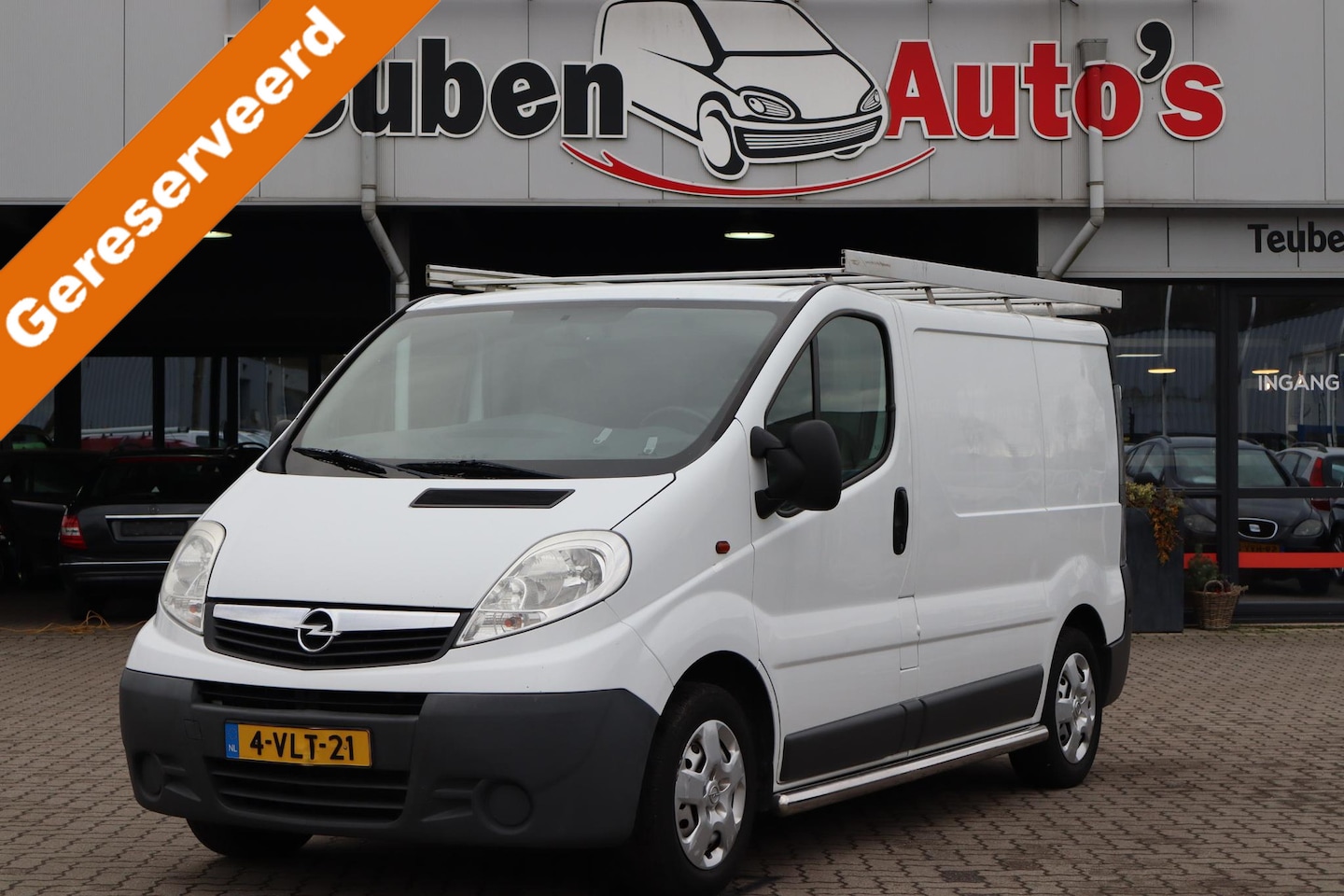 Opel Vivaro - 2.0 CDTI L1H1 (EURO 5) Airco, Imperiaal, Side bars, Camera, Trekhaak, bijrijdersbank, EURO - AutoWereld.nl