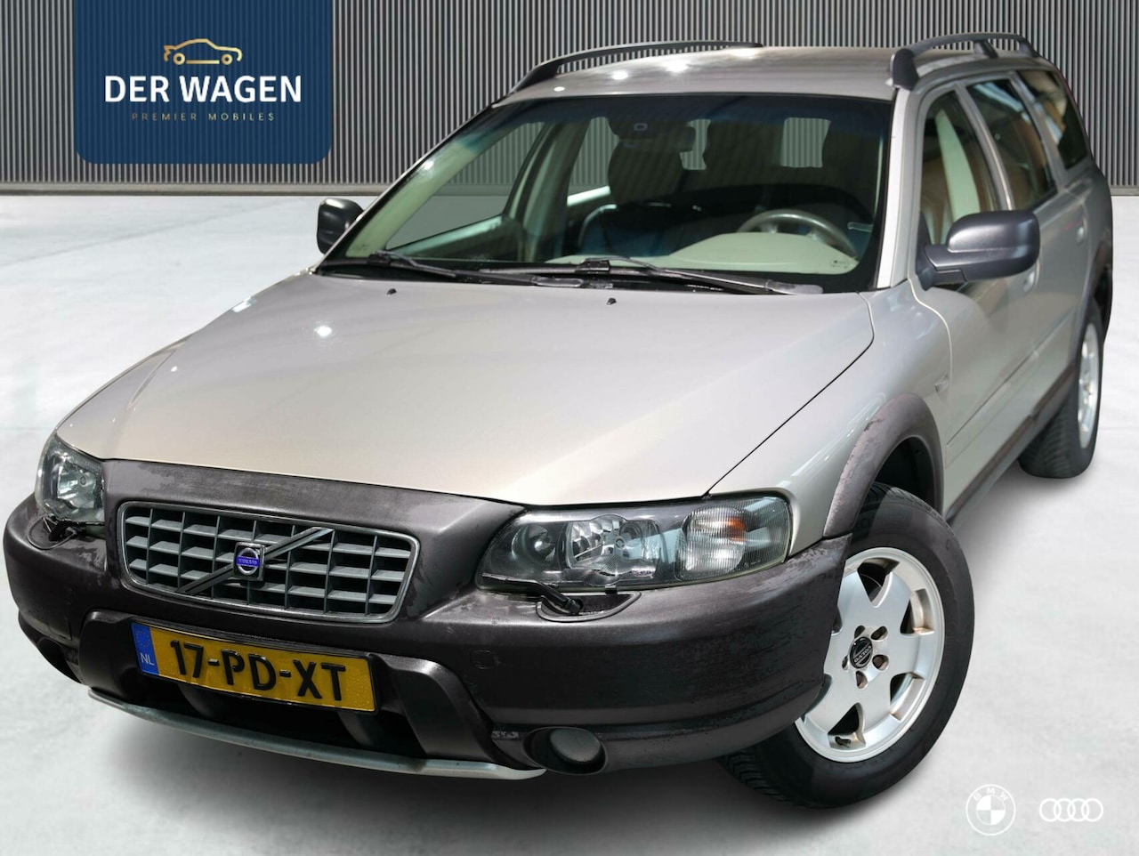 Volvo XC70 - 2.5 T Geartronic Comfort Line 2.5 T / Memory / PDC / Trekhaak / Clima - AutoWereld.nl