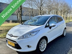 Ford Fiesta - 1.4 Trend*DISTRIBUTIE VERVANGEN*PARKEERSENSOREN