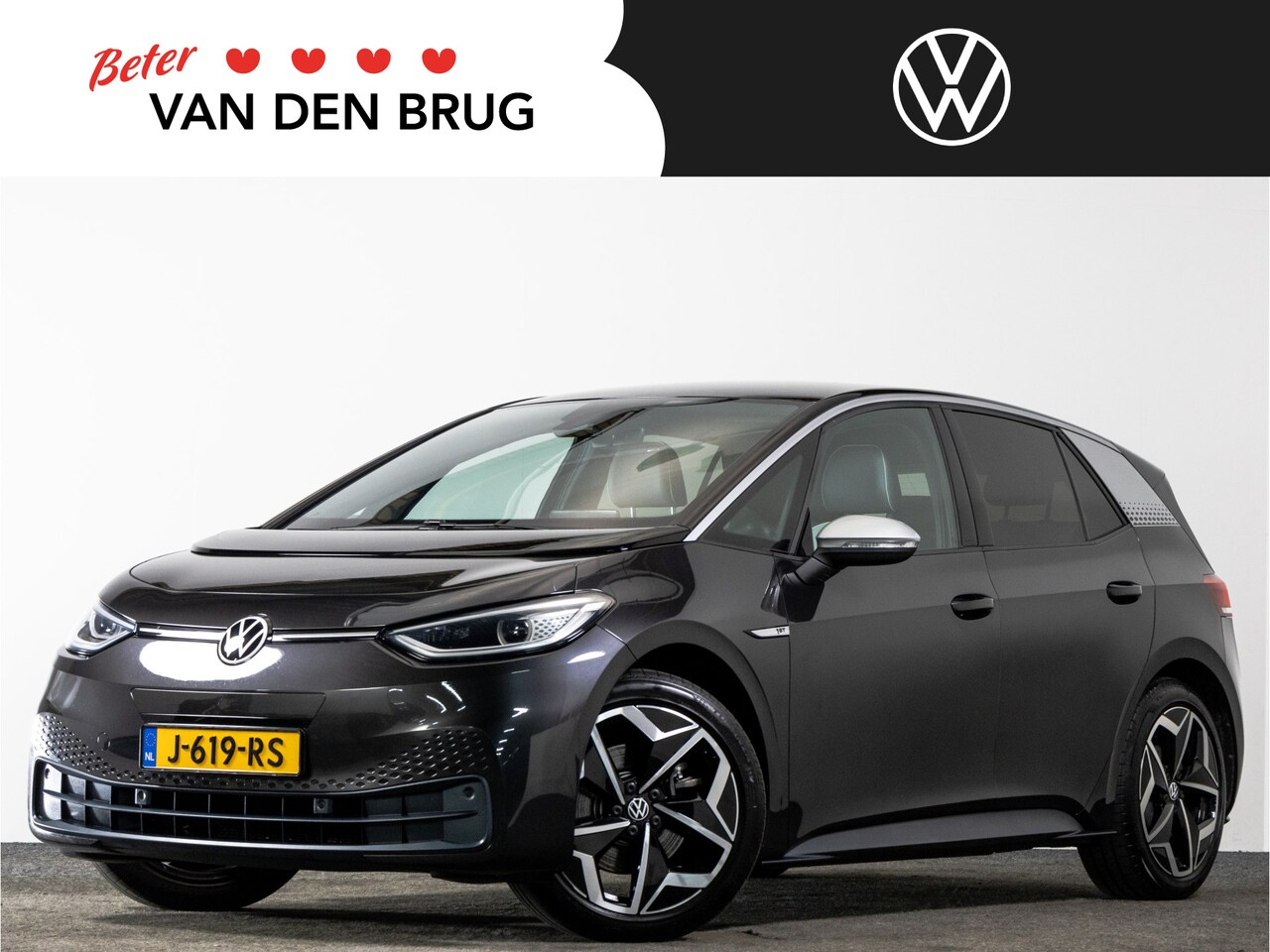 Volkswagen ID.3 - First Plus 58 kWh 204 PK | LED Matrix IQ | Achteruitrijcamera | Steunhaak | Keyless | - AutoWereld.nl