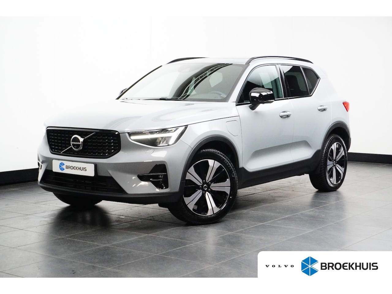 Volvo XC40 - 1.5 T5 Ultimate Dark | Panoramadak | Pilot Assist | 360 Camera | - AutoWereld.nl