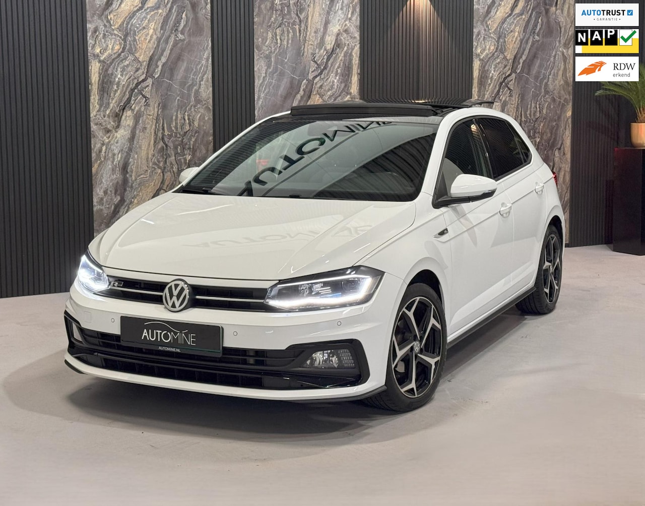 Volkswagen Polo - 1.0 TSI DSG 3x R-line|PANO|KEYLESS|CAMERA|BOMVOL - AutoWereld.nl