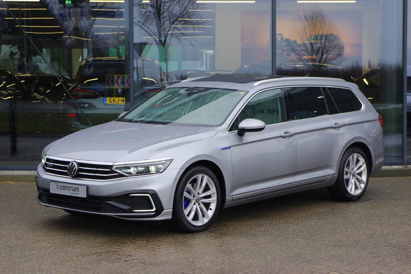 Volkswagen Passat Variant - 1.4 TSI PHEV GTE Business 1.4 TSI PHEV GTE 218 PK Business, Panoramadak, Leder, Camera, Adap. Cruise Control, Dynaud - AutoWereld.nl