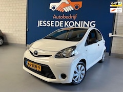 Toyota Aygo - 1.0 VVT-i Comfort, bj.2012, kleur:wit Facelift, 5 Deurs, Airco, 1e eigenaar, APK 12/2025 e