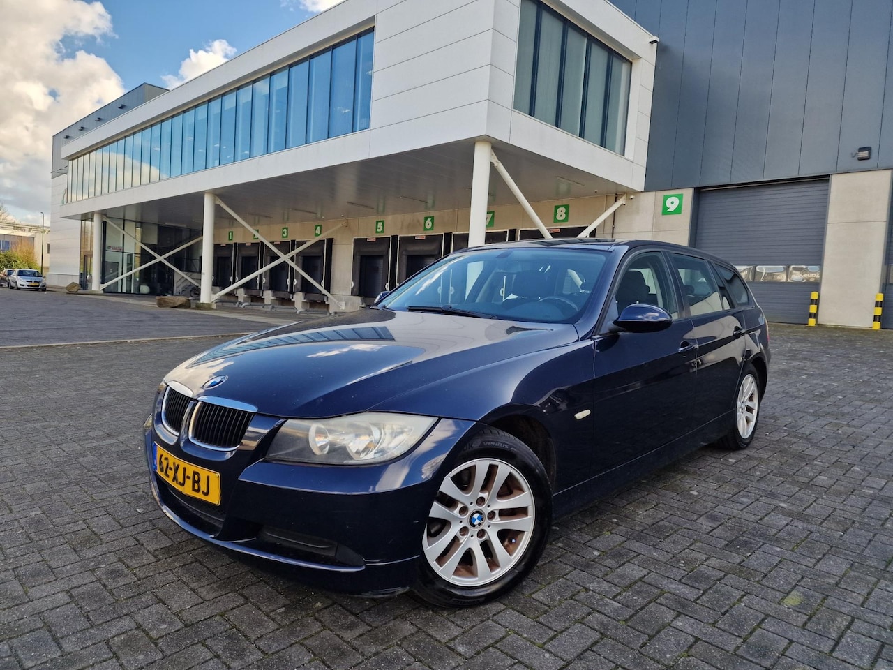 BMW 3-serie Touring - 318i Business Line AIRCO CRUISE 2 X SLEUTELS - AutoWereld.nl