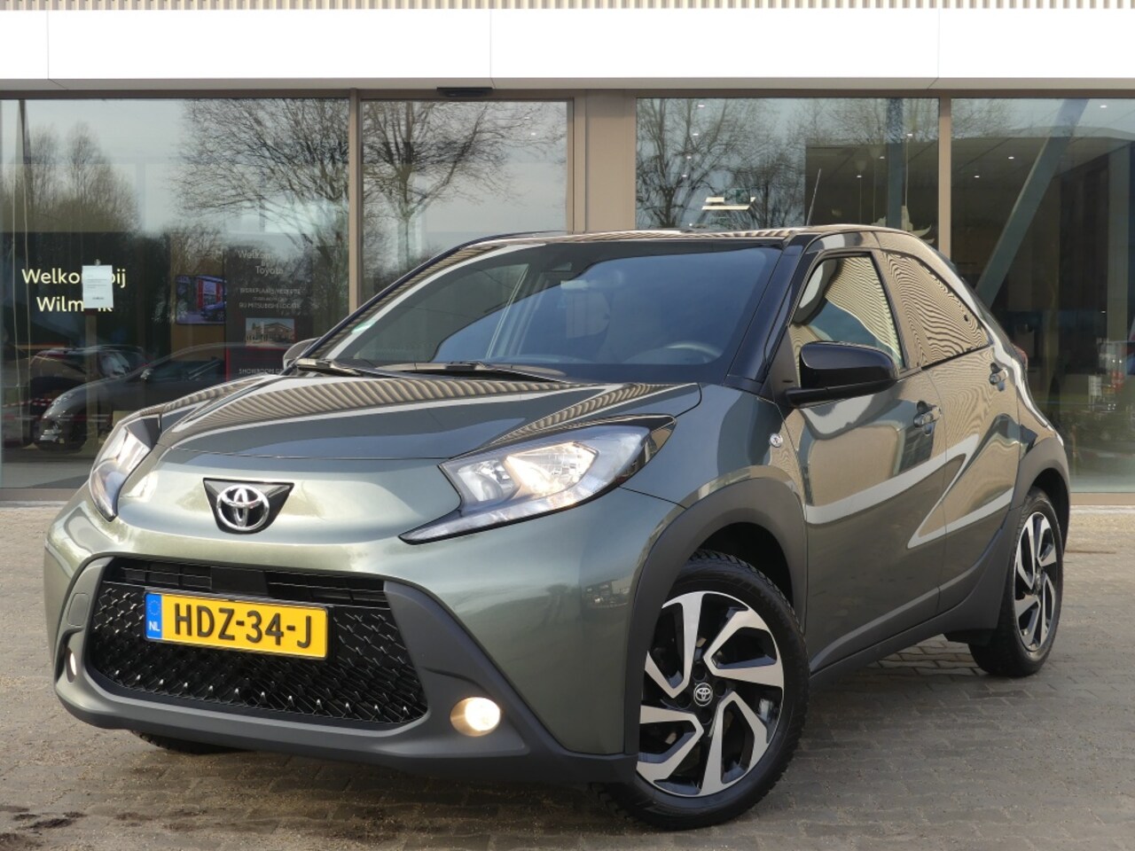 Toyota Aygo X - 1.0 VVT-i MT Pulse | All Seasons | Adapt. Cruise | Camera - AutoWereld.nl