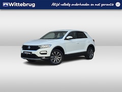 Volkswagen T-Roc - 1.5 TSI 150PK Sport / Digitale Cockpit / Stuur + Stoelverwarming / Achteruitrijcamera / Ap