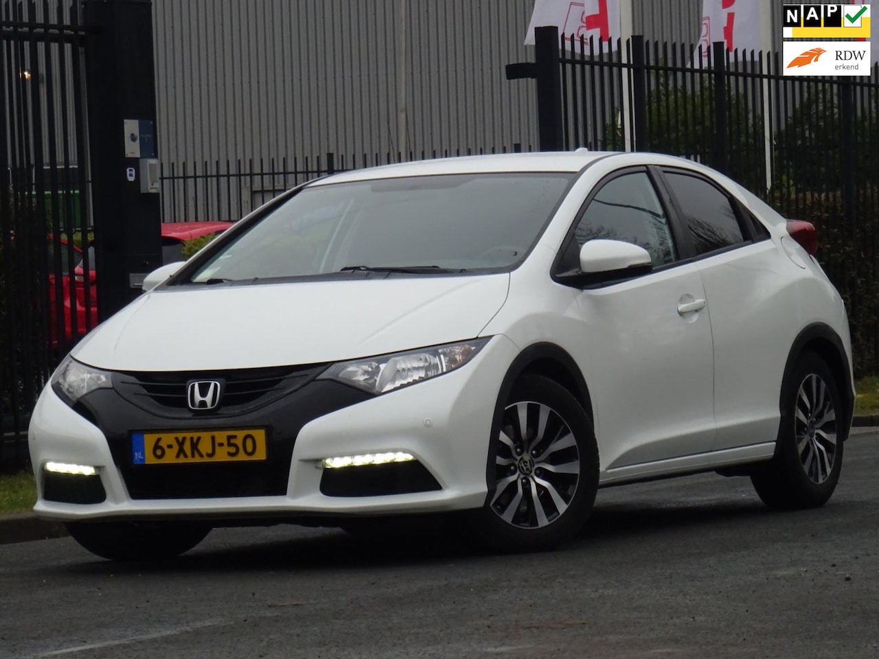 Honda Civic - 1.6D Comfort NAP/NAVI/CLIMA/CRUISE/PDC/LED/APK - AutoWereld.nl