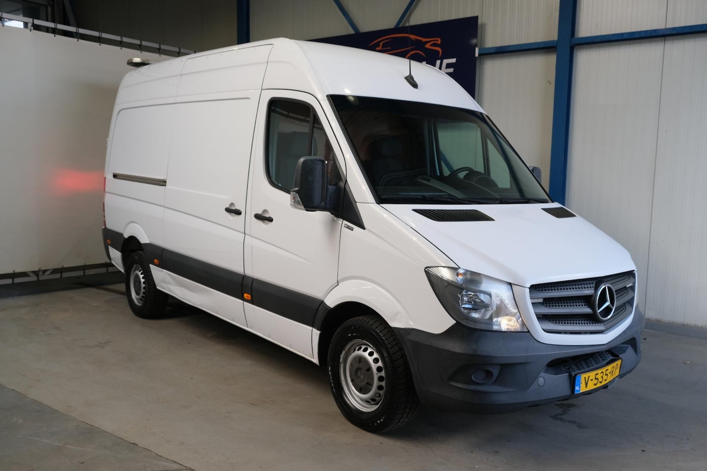 Mercedes-Benz Sprinter - 316 2.2 CDI 366 HD Automaat - Airco, Cruise, Trekhaak. - AutoWereld.nl