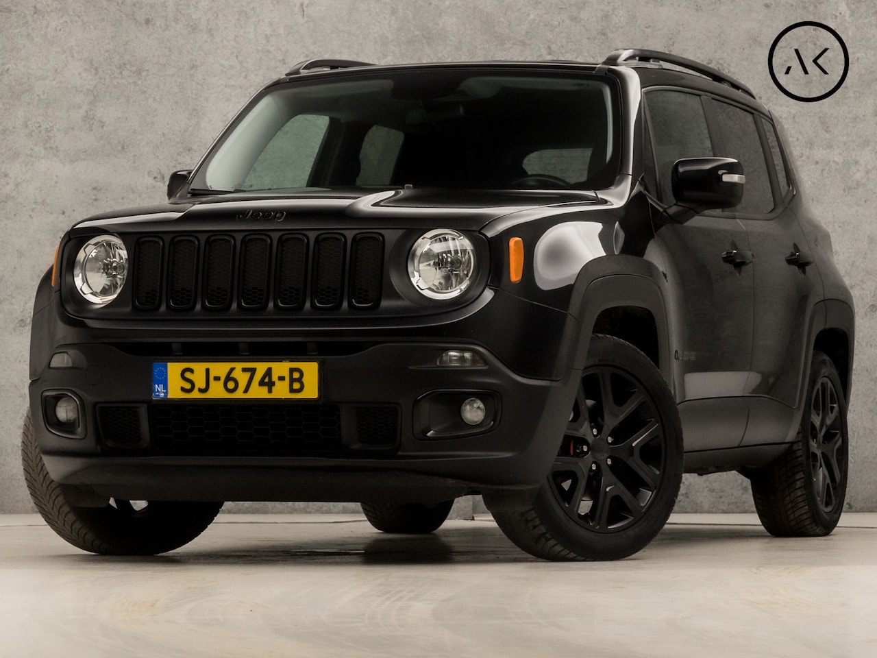 Jeep Renegade - 1.6 E-Torq Night Eagle II (APPLE CARPLAY, NAVIGATIE, CLIMATE, SPORTSTOELEN, CRUISE, LM VEL - AutoWereld.nl