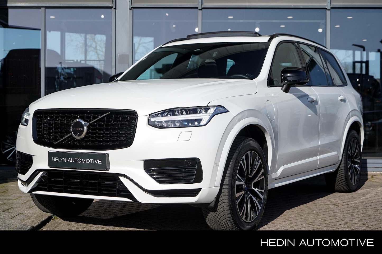 Volvo XC90 - 2.0 T8 Recharge AWD Ultimate Dark | Bowers & Wilkins | Luchtvering | Trekhaak Elektrisch | - AutoWereld.nl