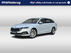 Skoda Octavia Combi - 1.4 TSI iV PHEV 204PK Style / Panoramadak / Memory Seats / Matrix LED / Achteruitrijcamera