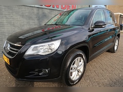 Volkswagen Tiguan - 2.0 TSI Sport&Style 4Motion Zeer complete auto gereviseerde motor 68000 km gereden rek aan