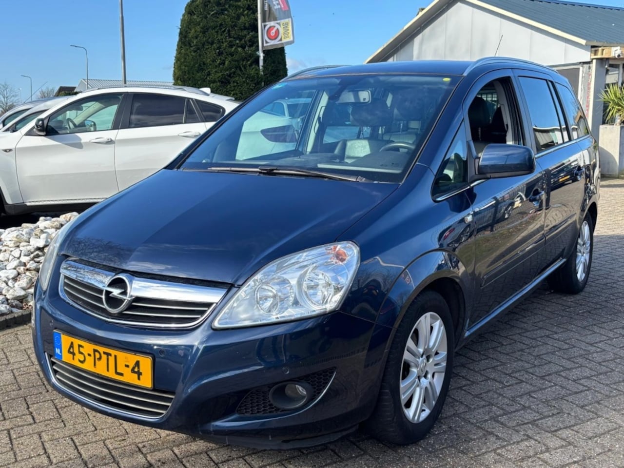 Opel Zafira - 1.8 Cosmo 7-Persoons 2011 Leer Trekhaak - AutoWereld.nl