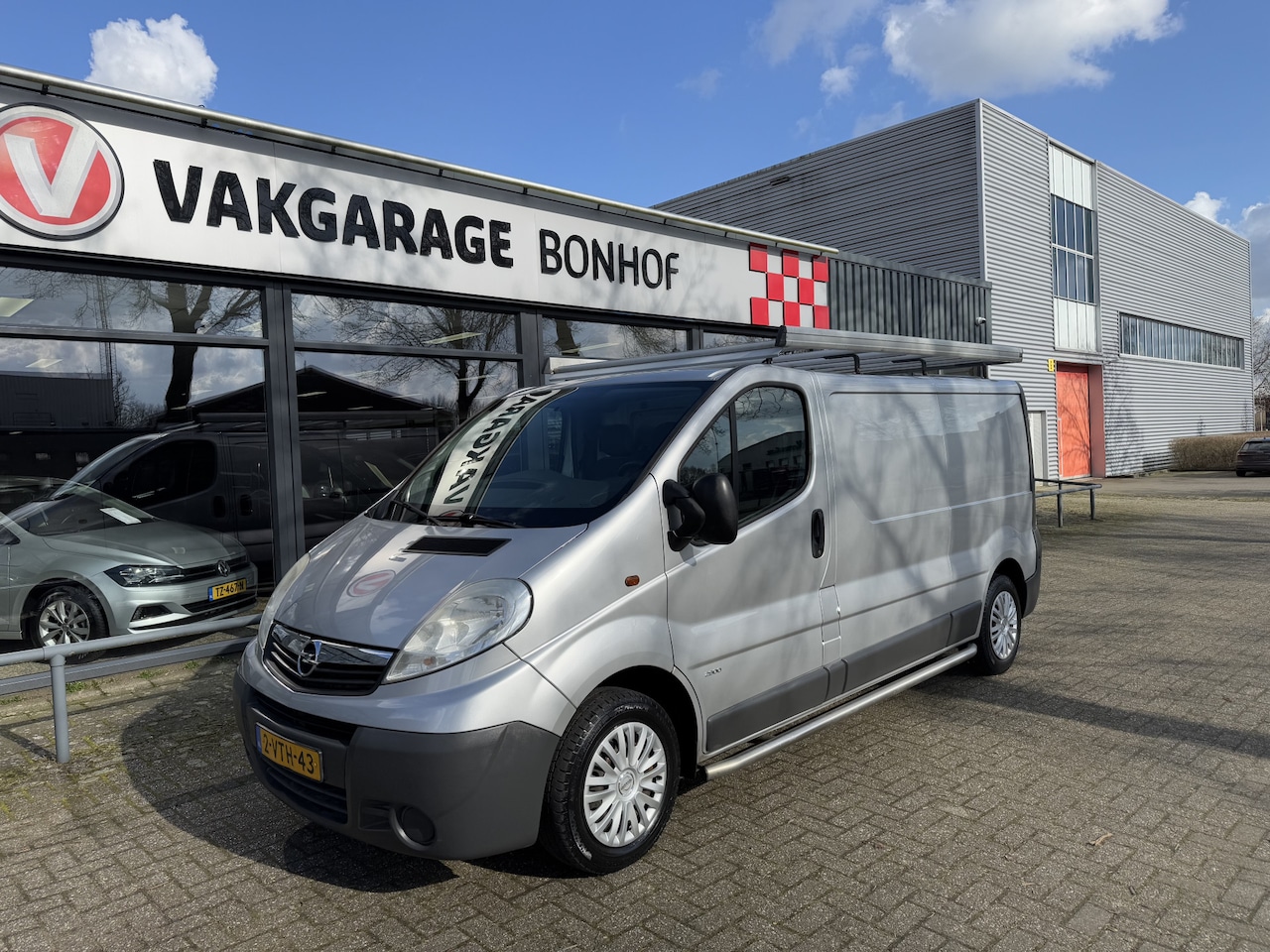 Opel Vivaro - 2.0 CDTI L2H1 EcoFLEX AIRCO-NAVI-CRUISE - AutoWereld.nl