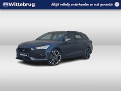 CUPRA Leon Sportstourer - 1.4 e-Hybrid VZ Performace / Panoramadak / 19" LMV / Stuur + Stoelverwarming / Elektrische