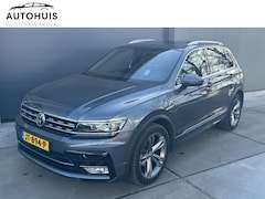 Volkswagen Tiguan - 1.4 TSI 150pk DSG ACT R-line Business Panorama Trekhaak Digitale Cockpit Navigatie Stoelve