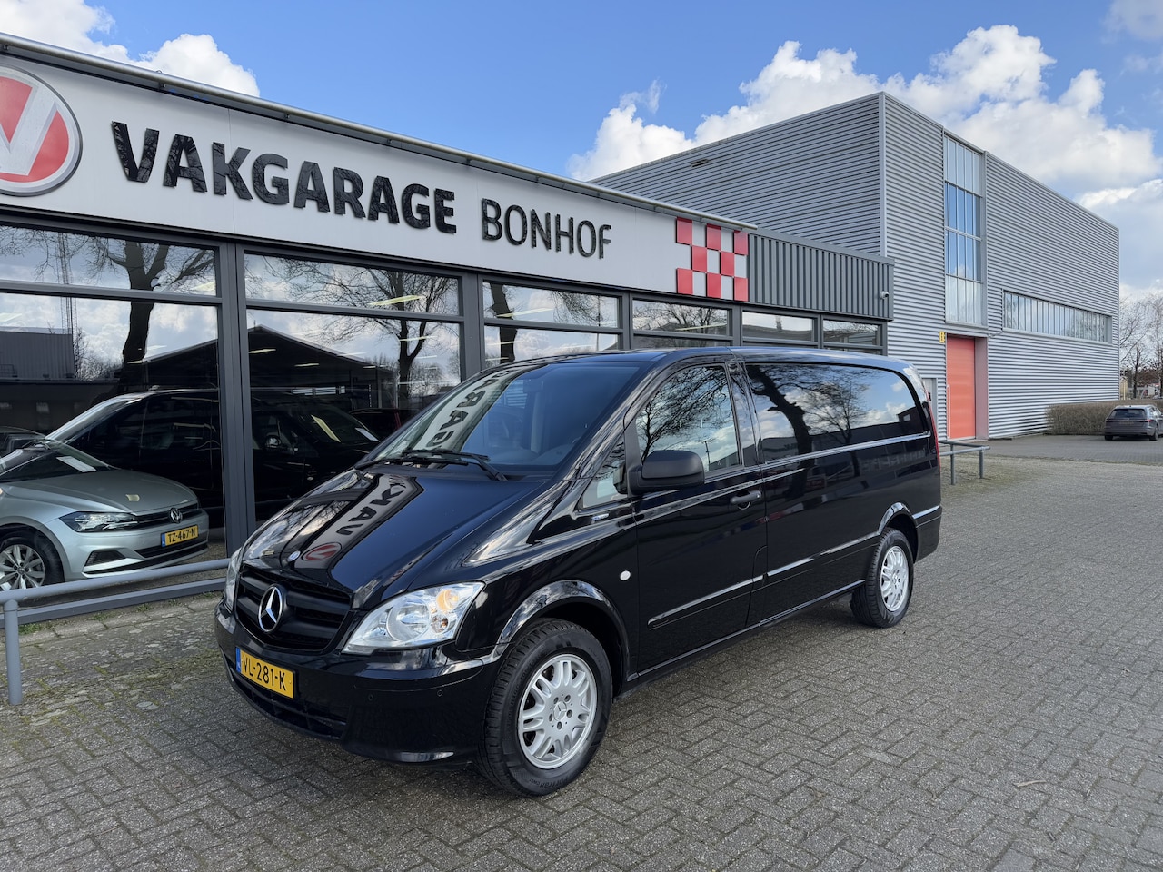 Mercedes-Benz Vito - 113 CDI 320 Lang AUTOMAAT-CRUISE-AIRCO-TREKHAAK - AutoWereld.nl